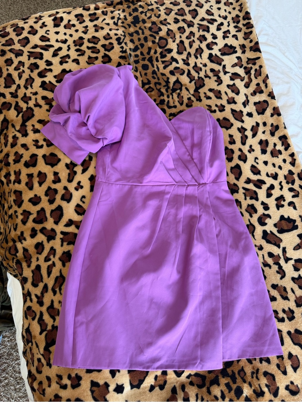 DO+BE Lavender One-Shoulder Puff-Sleeve Mini Dress